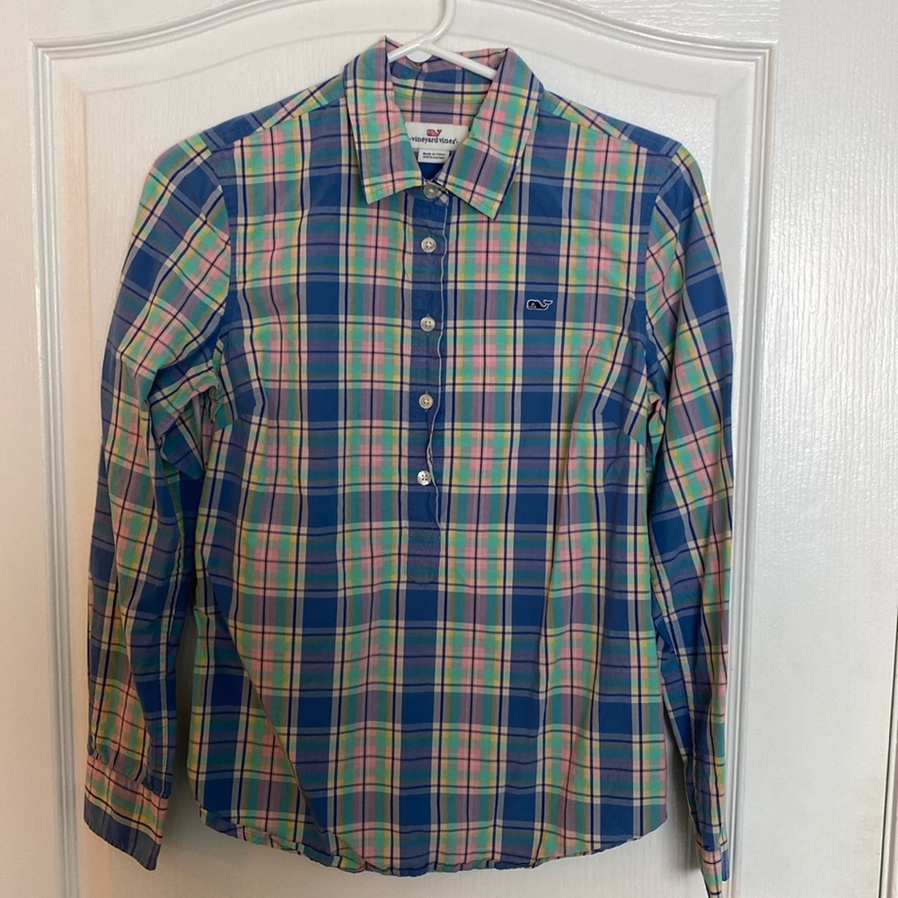 Vineyard vines semi-button down poets shirt sz2